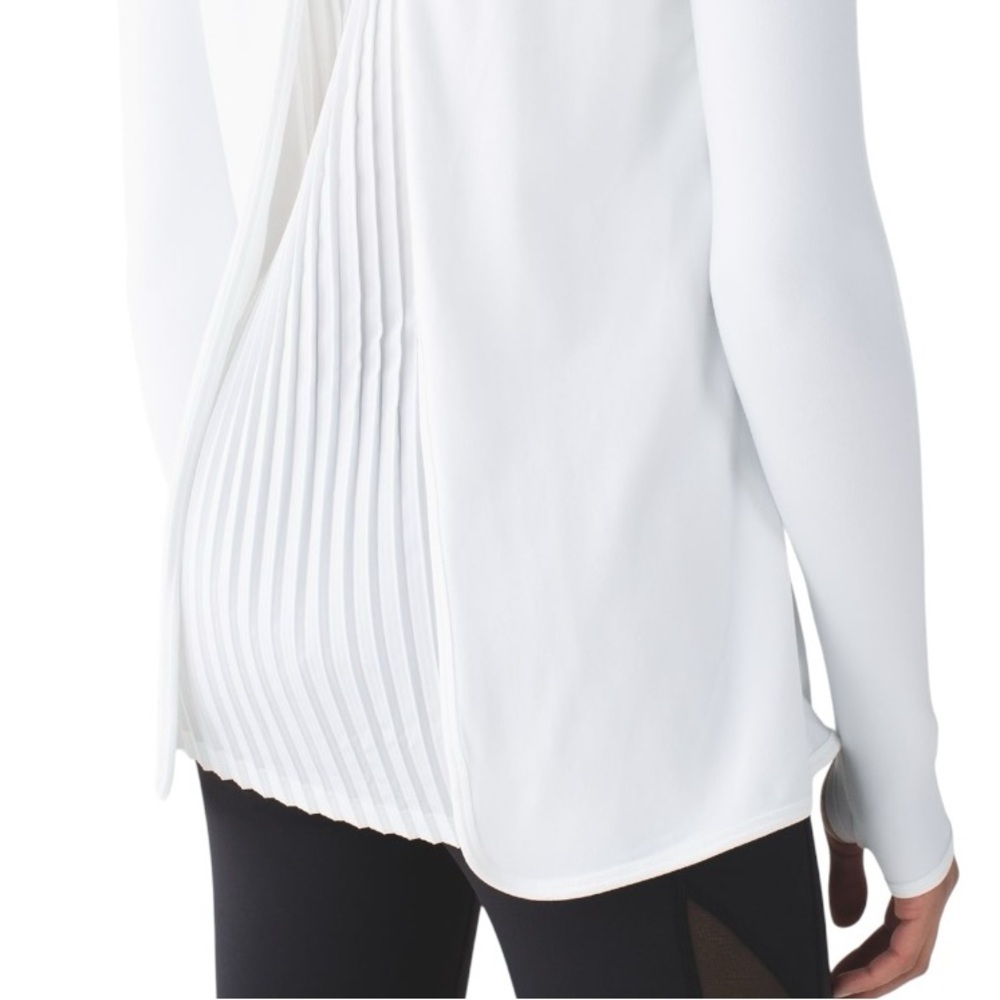 EUC Lululemon Making Moves Long Sleeve Size 6 - Picture 6 of 12